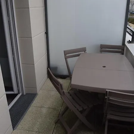 아파트 Avec Terrasse - Et Commerces - Velos *
